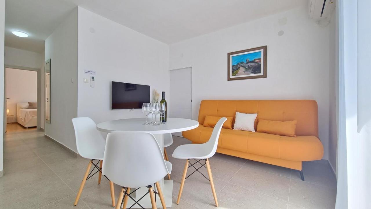 Apartmani Pavlovic Krk Town Eksteriør billede